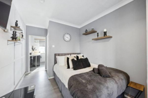 Stylish Studio in Chatham